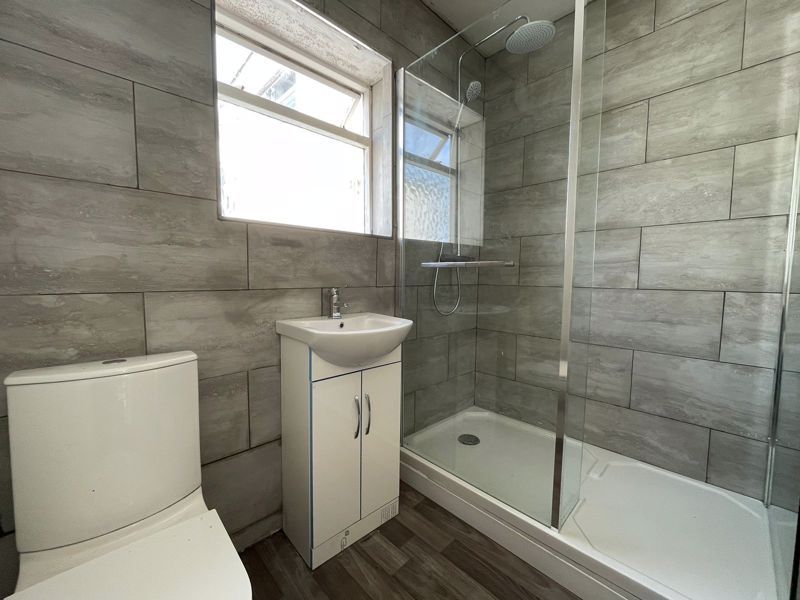 Property photo 3 of 8 Photo 15