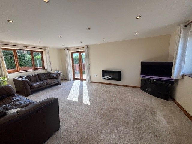 Property photo 2 of 37