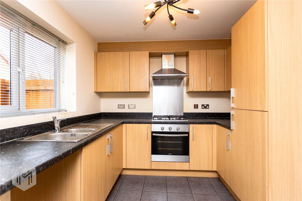 Property photo 3 of 15 Picture No. 25