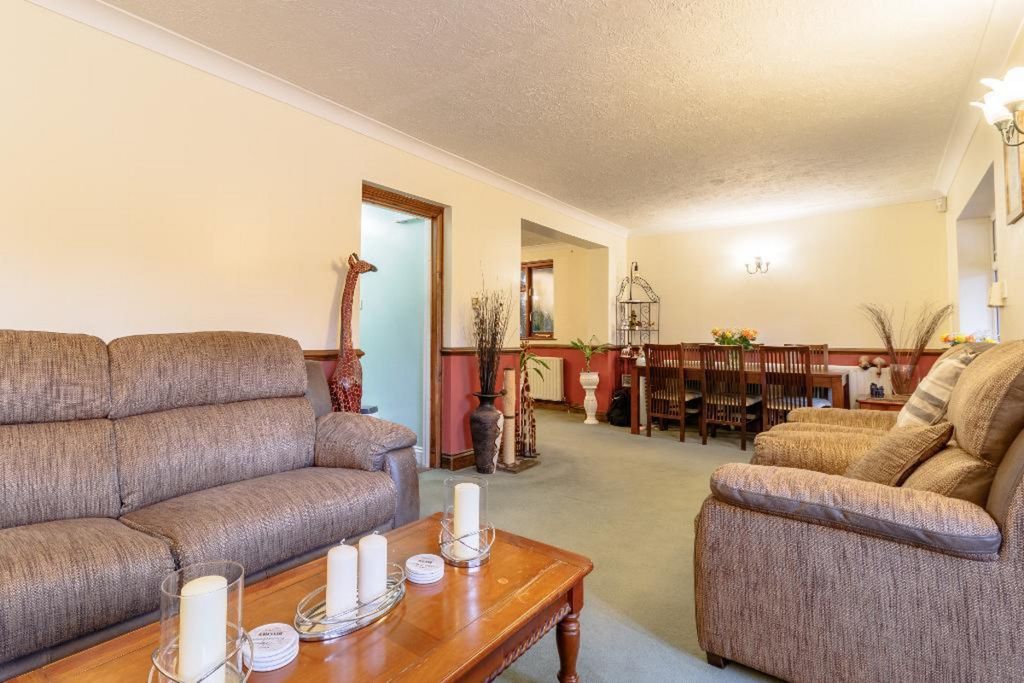 Property photo 3 of 24