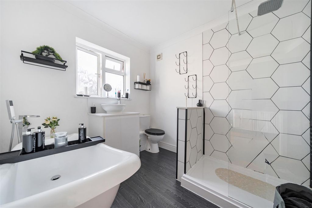 Property photo 1 of 23 1381518-3-6924313Fd85c9.Jpg