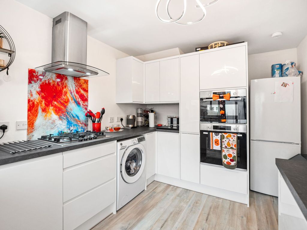 Property photo 2 of 26 Kitchen