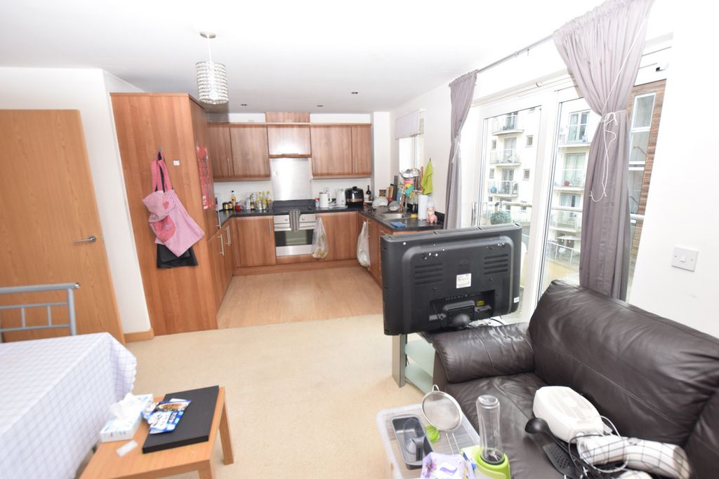 Property photo 3 of 8