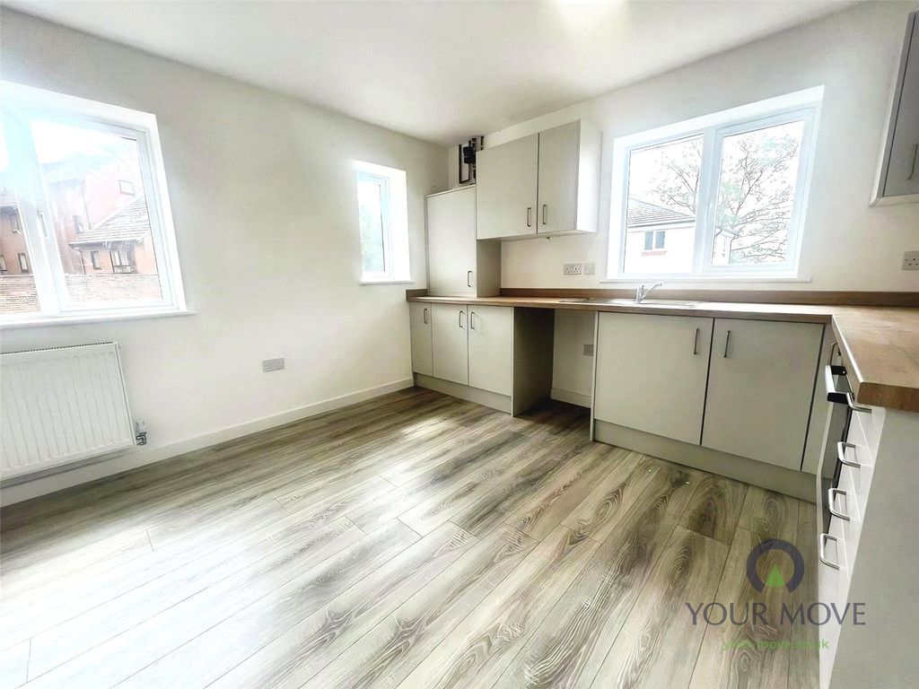 Property photo 3 of 7 Kitchen