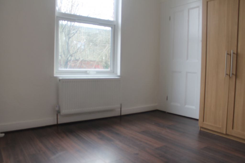 Property photo 2 of 6 Gallery