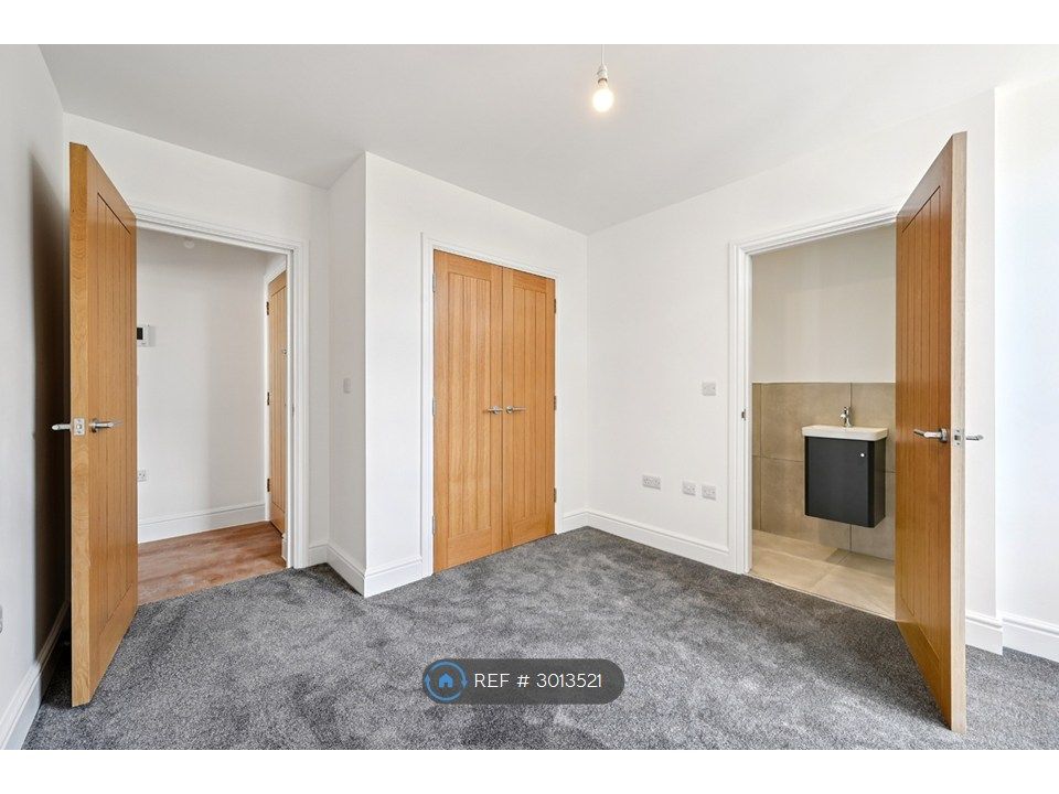 Property photo 3 of 4