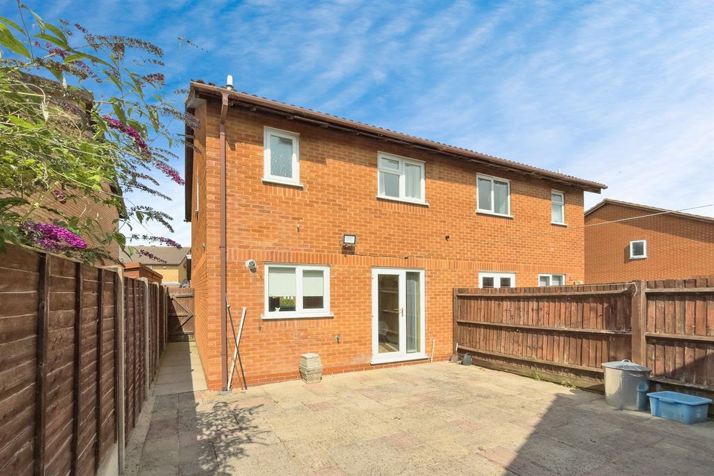Property photo 2 of 16