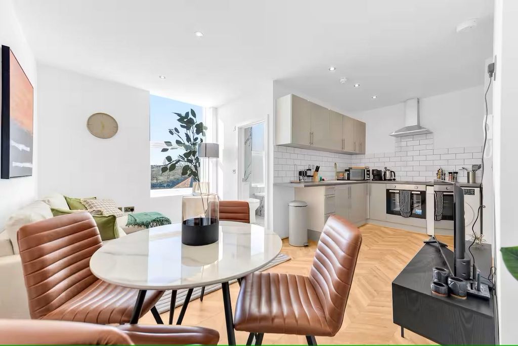 Property photo 2 of 5 F1384013-9De2-4Df1-A5Ca-Dad9E1510Bd0.Jpg