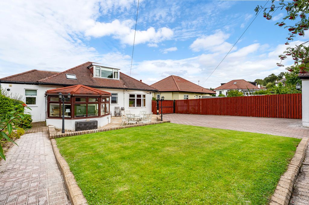 Property photo 2 of 60