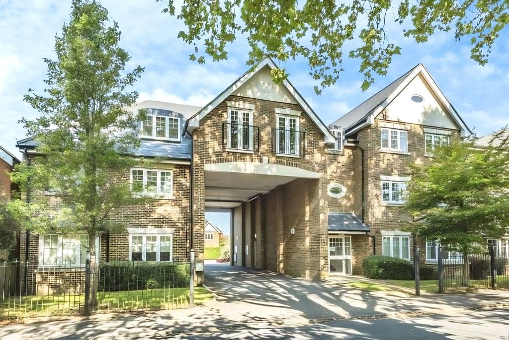 Property photo 1 of 7 Front Aspect