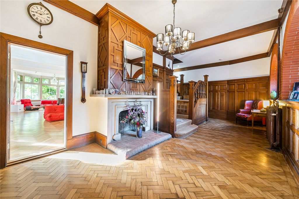 Property photo 2 of 28 Picture No. 19