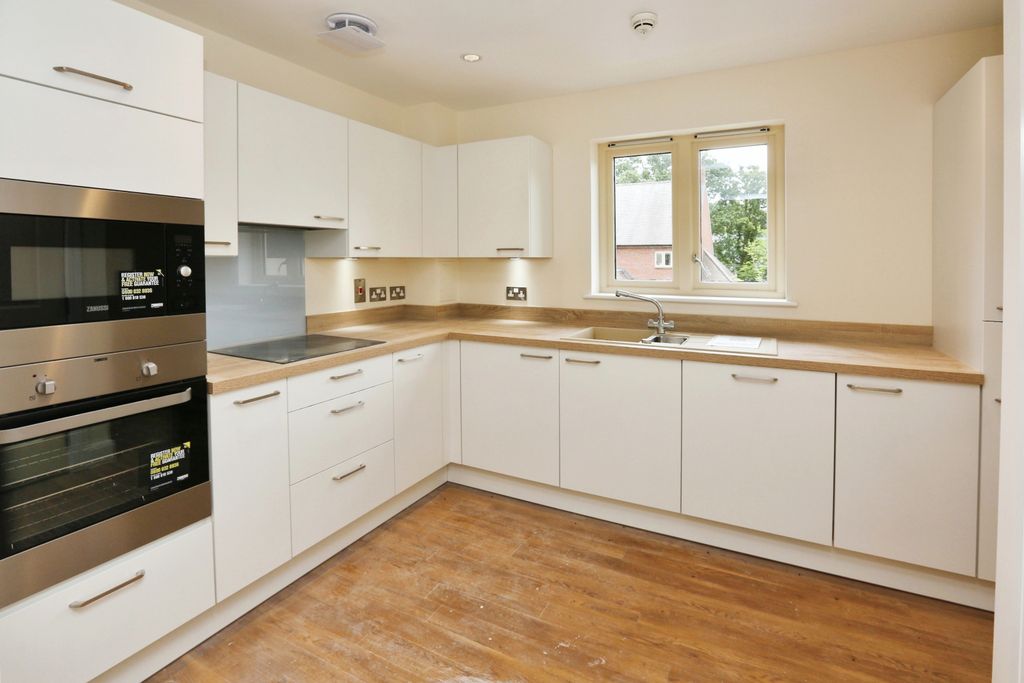 Property photo 3 of 17 Photography