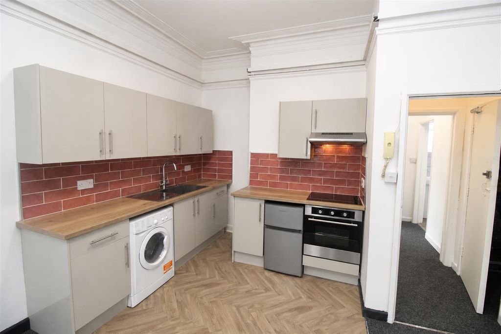 Property photo 2 of 11 7162618B-F995-4Ad6-98Ef-Ae799536d1c7.Png