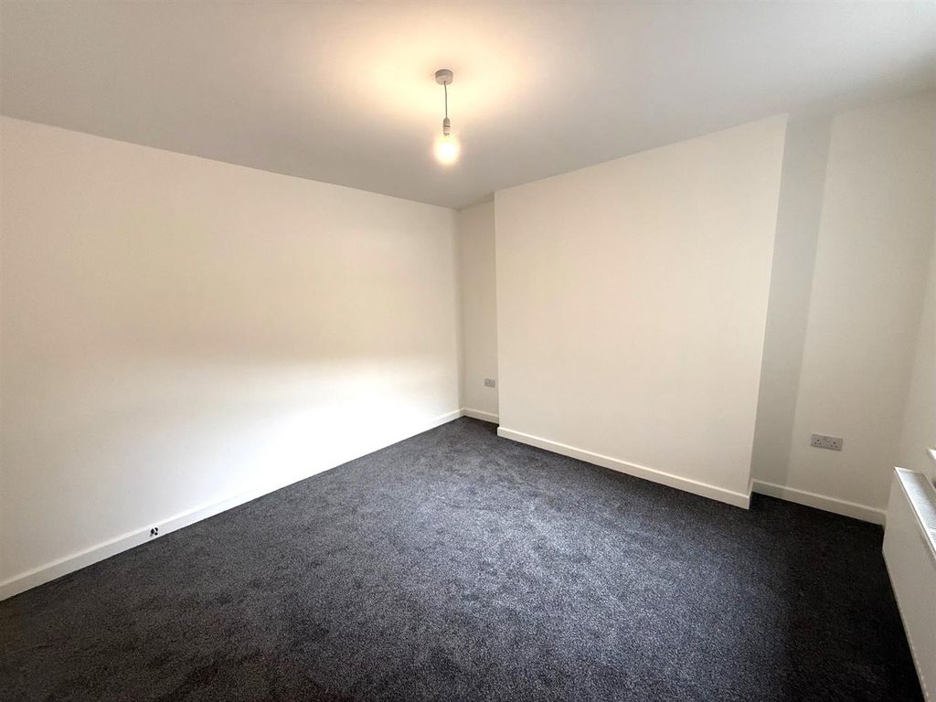 Additional image 7 of Property to rentWestern Terrace, Cross Keys, Newport NP11