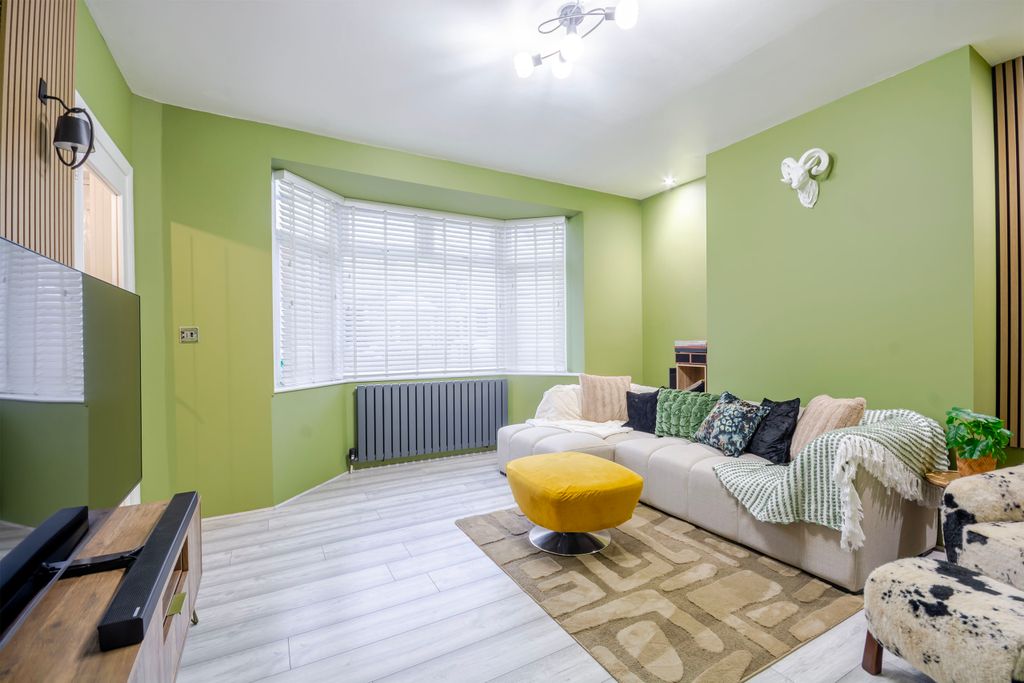 Property photo 3 of 16 Jacobs-1