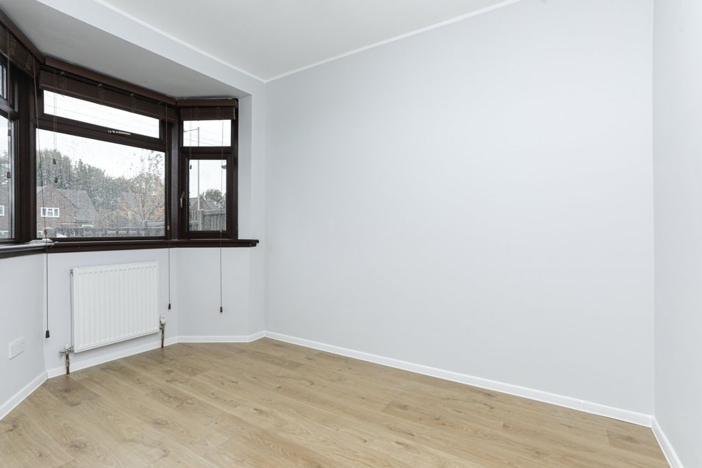 Property photo 3 of 11 Picture 3