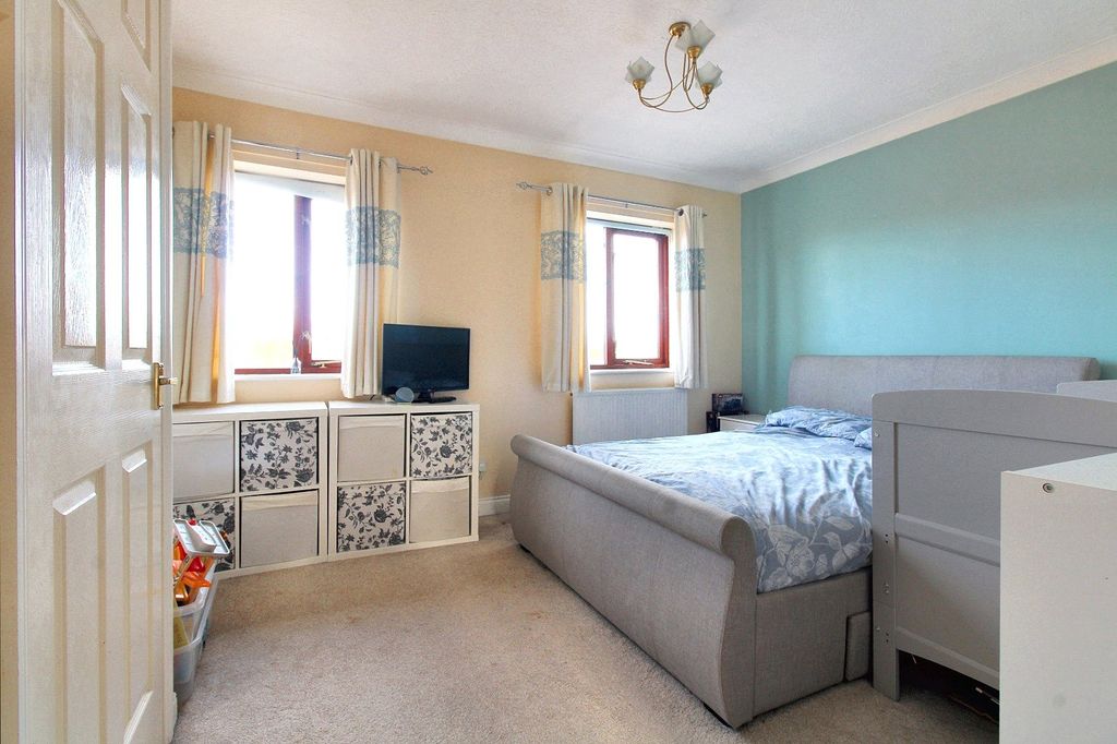 Property photo 2 of 16 Picture No. 01