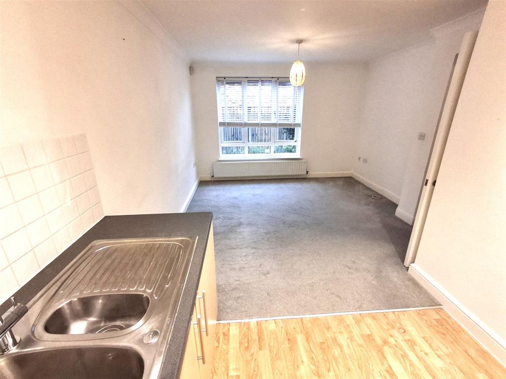 Property photo 3 of 6 Lounge.1.Jpg