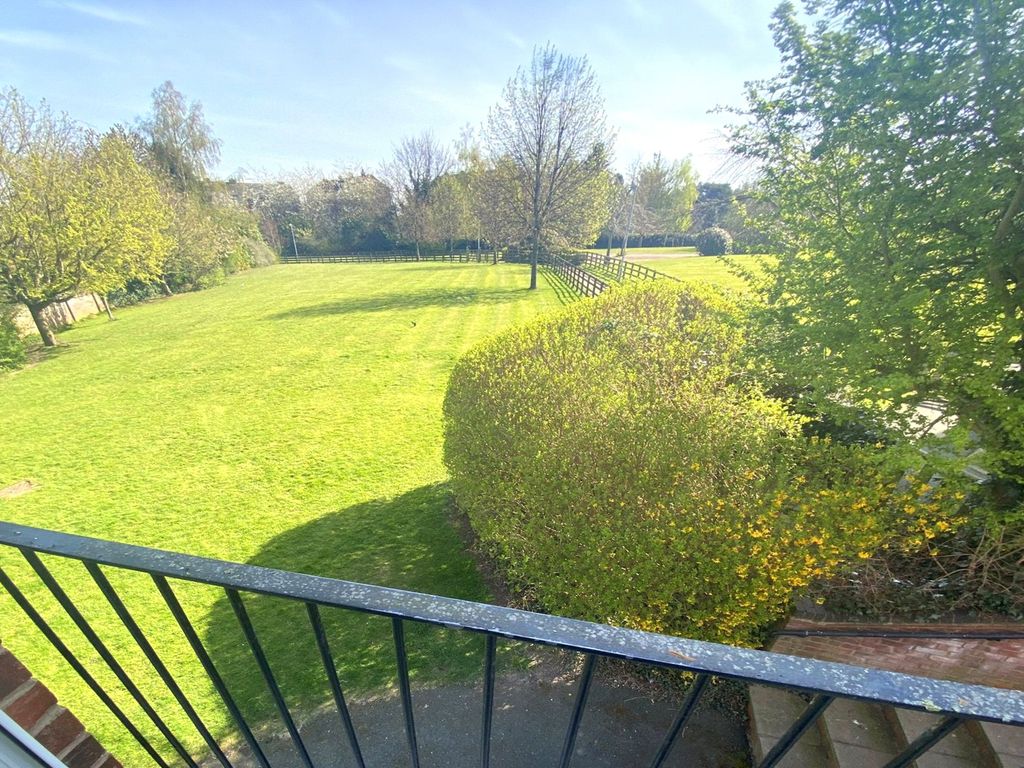 Property photo 3 of 12 Picture No. 24