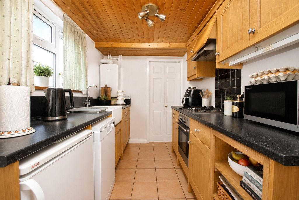 Property photo 2 of 8 Picture No. 06