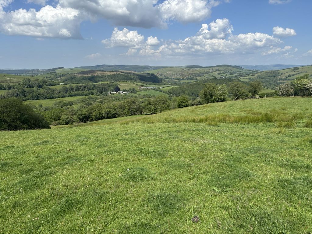 Property photo 2 of 5 Not Specified