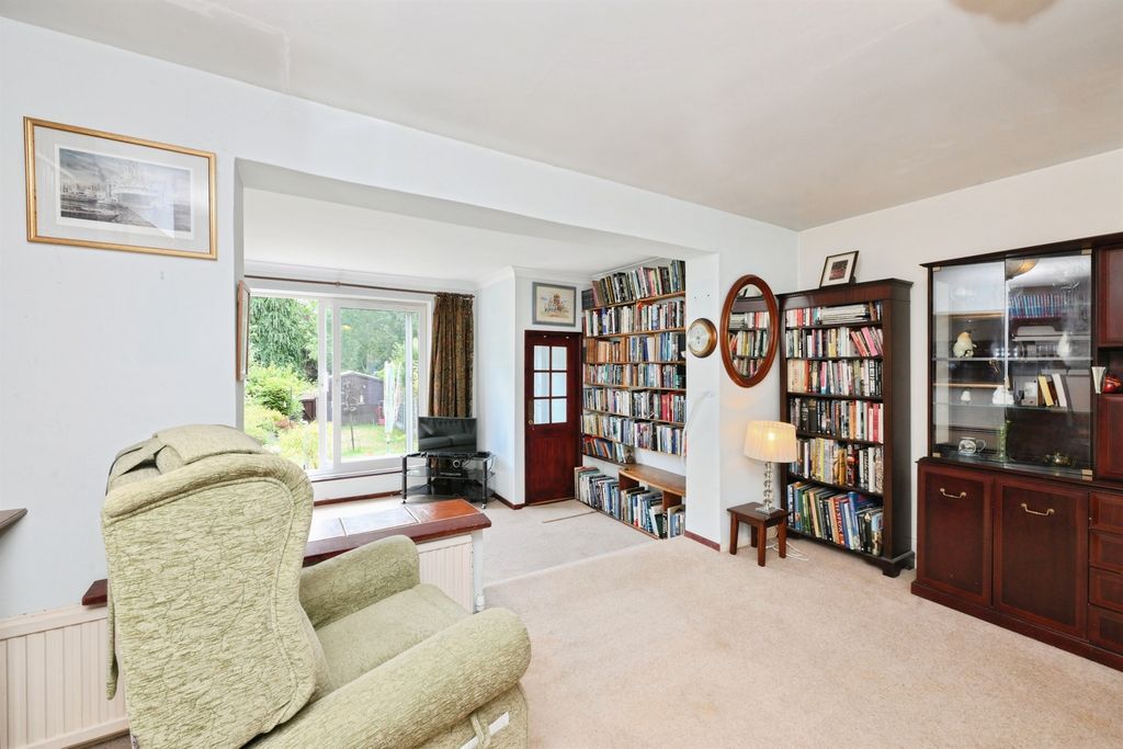 Property photo 3 of 18
