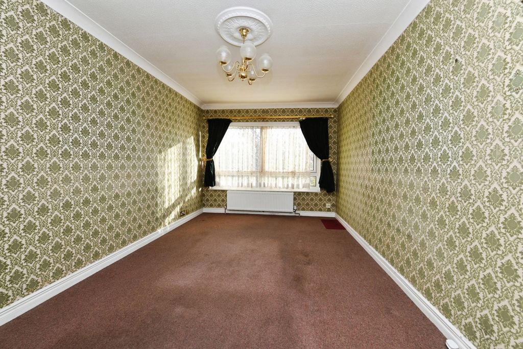 Property photo 2 of 13 Photo