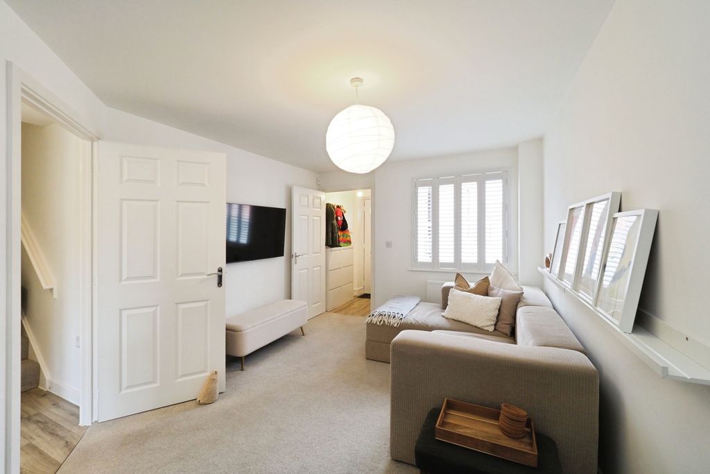 Property photo 3 of 20 Onp10976