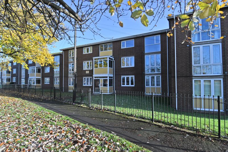 Property photo 1 of 8 Photo 8