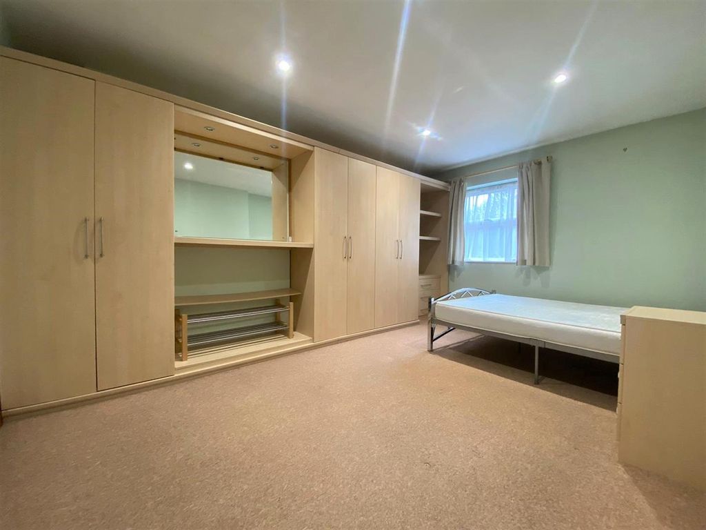 Property photo 2 of 8 New Road Bedroom