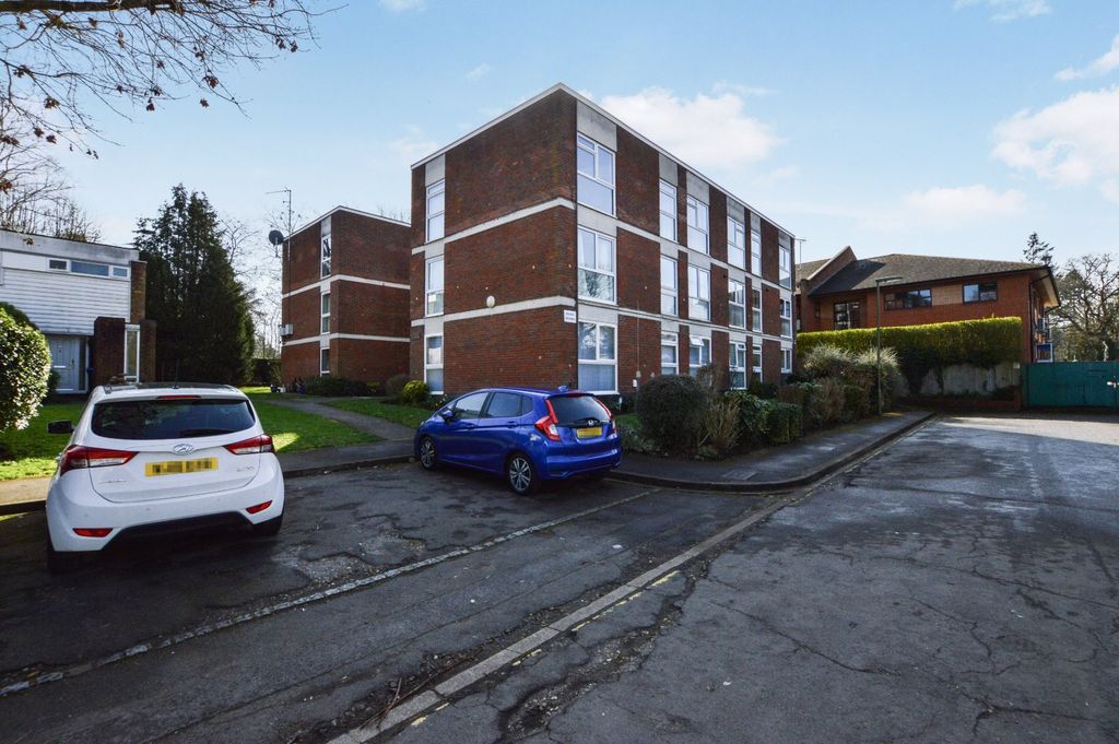 Property photo 1 of 11 External