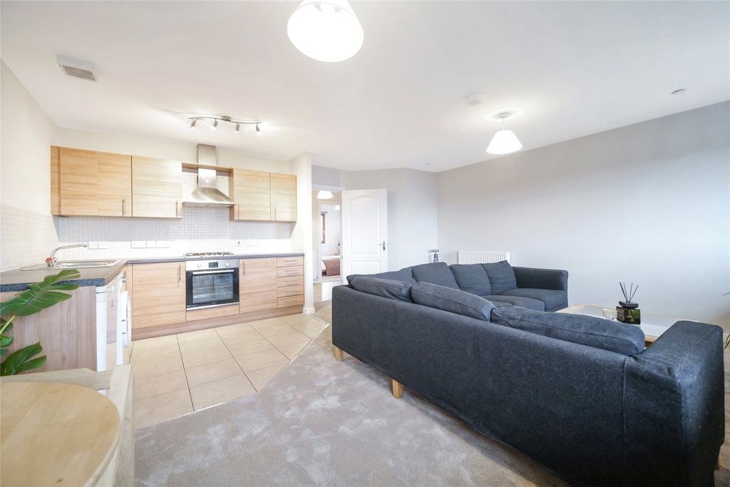 Property photo 1 of 16 Living/Kitchen