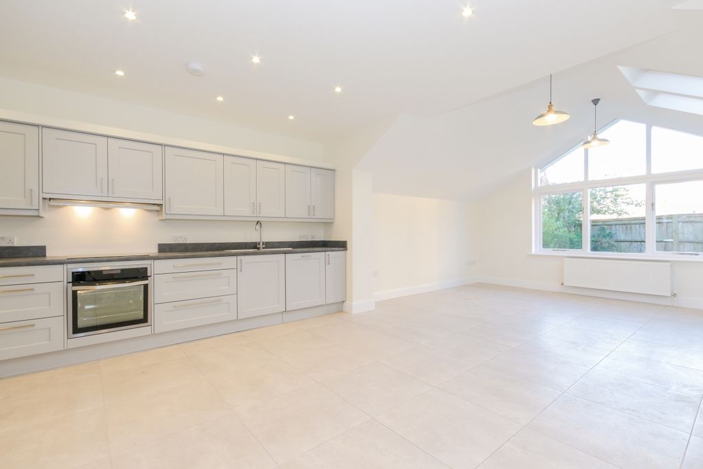 Property photo 2 of 9 21968