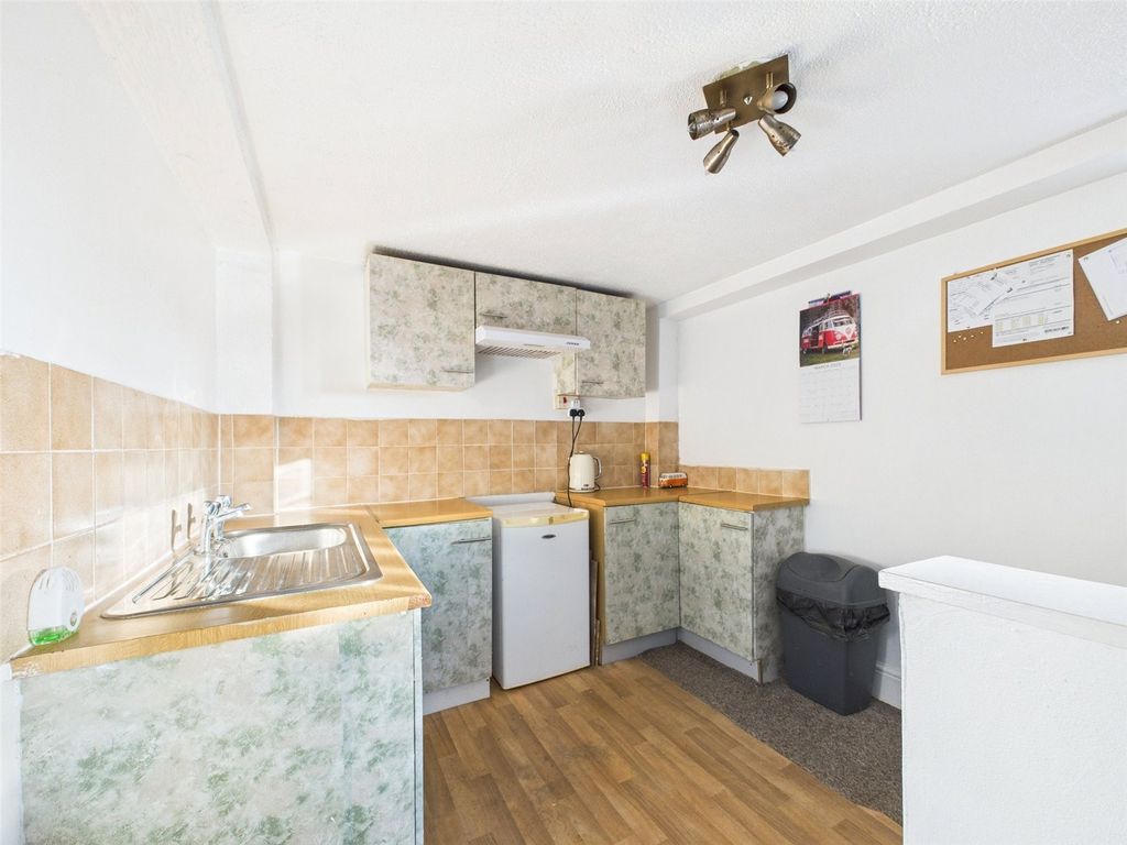 Property photo 3 of 7 Picture No. 02