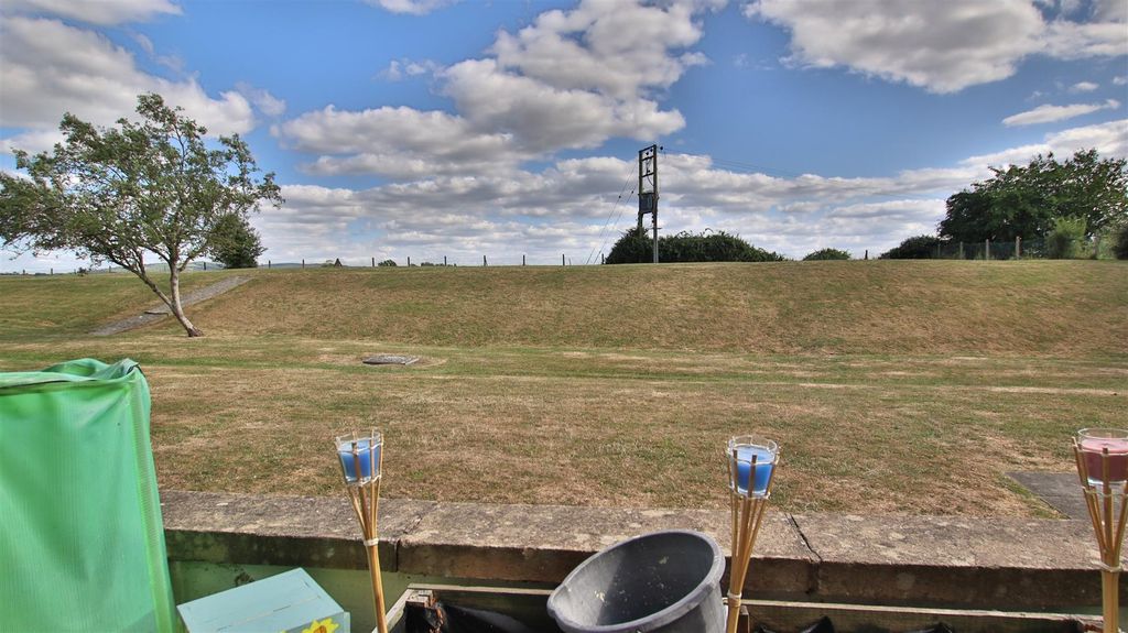 Property photo 3 of 11 Img_8248.Jpg