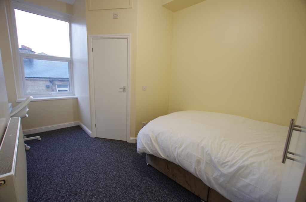 Property photo 3 of 7 Gallery