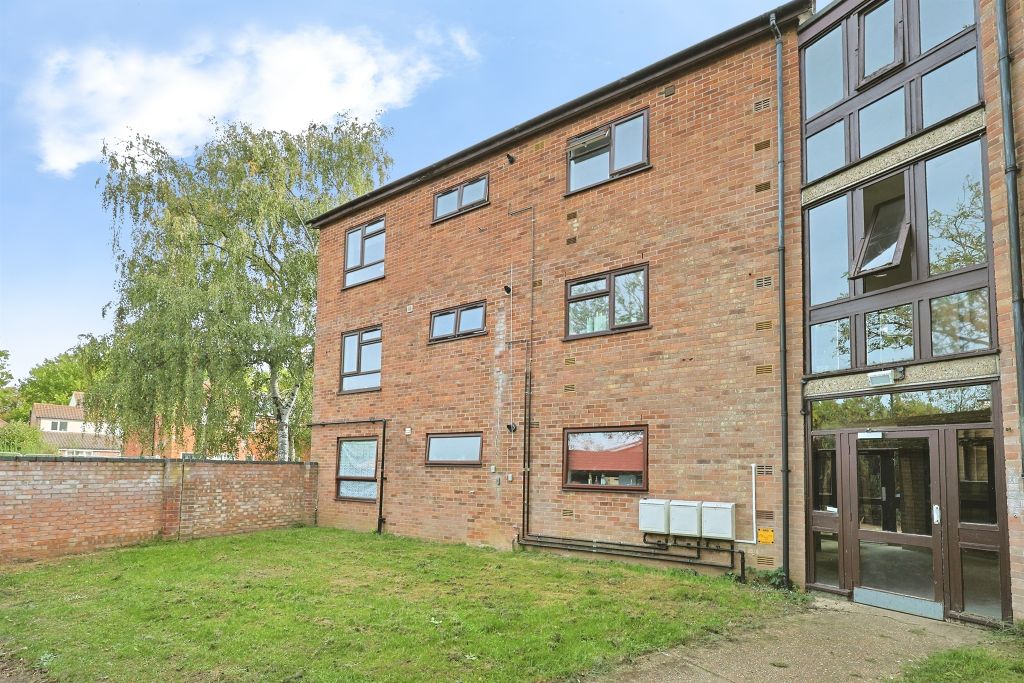 Property photo 2 of 14