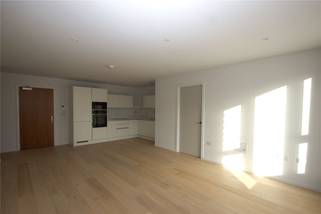 Property photo 2 of 13 Picture No. 11