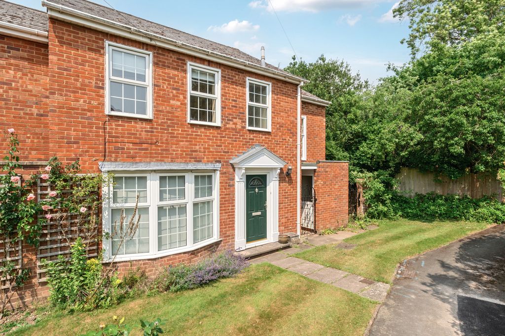 Property photo 1 of 21 1301795-21-68407c...