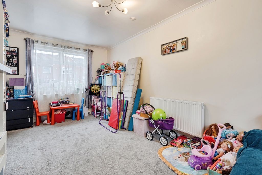 Property photo 3 of 11 Pbox-Img.Jpg