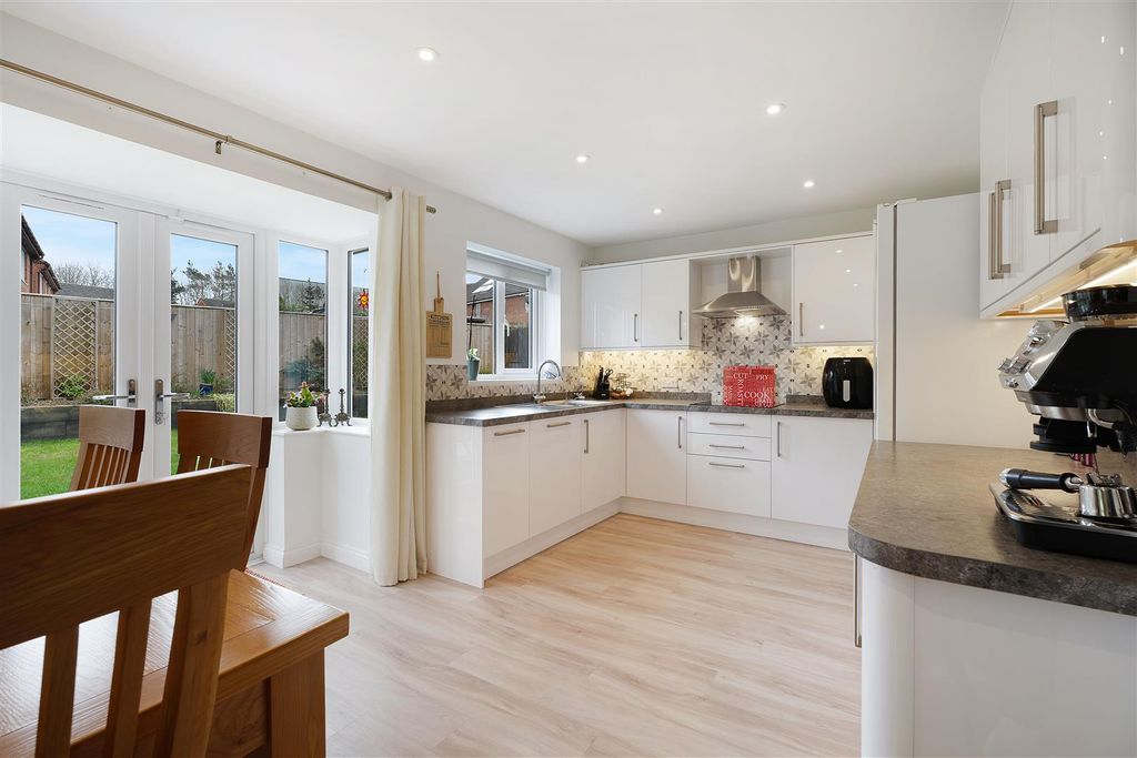 Property photo 3 of 44 Dsc00576.Jpg