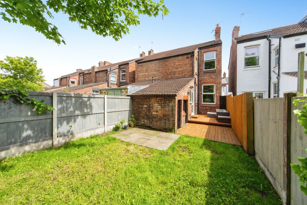 Property photo 3 of 15