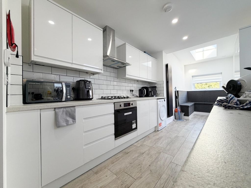 Property photo 3 of 11 Call 02920 668585 To Secure Your Viewing _7
