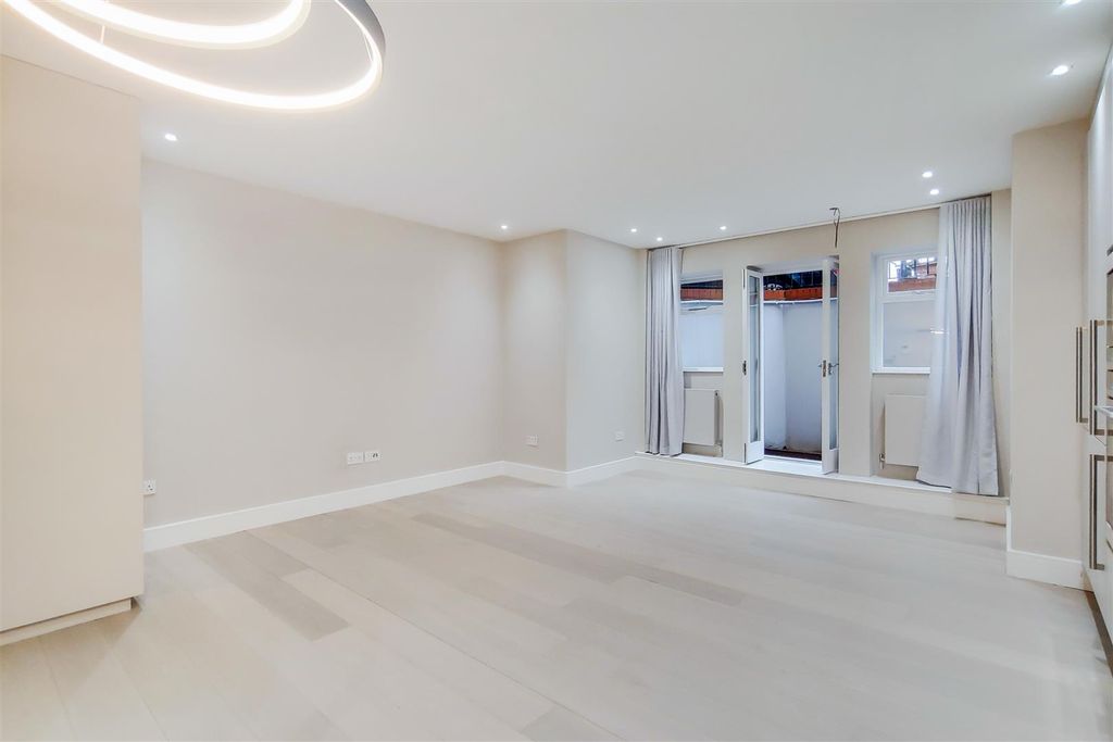 Property photo 1 of 14 1