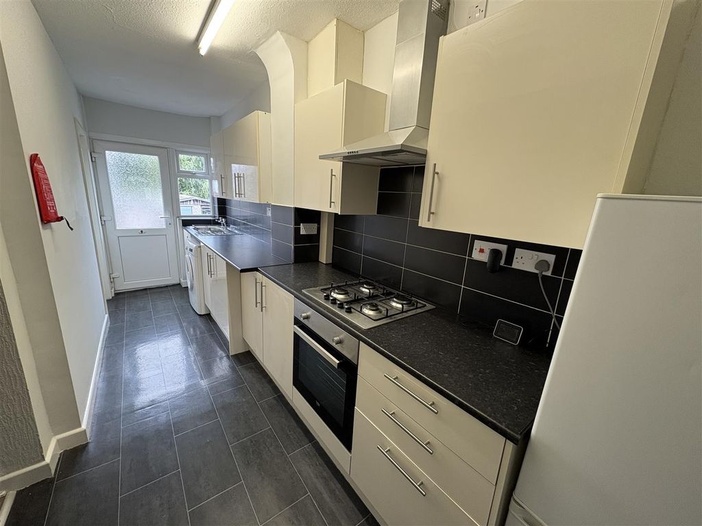 Property photo 2 of 22 Kitchen