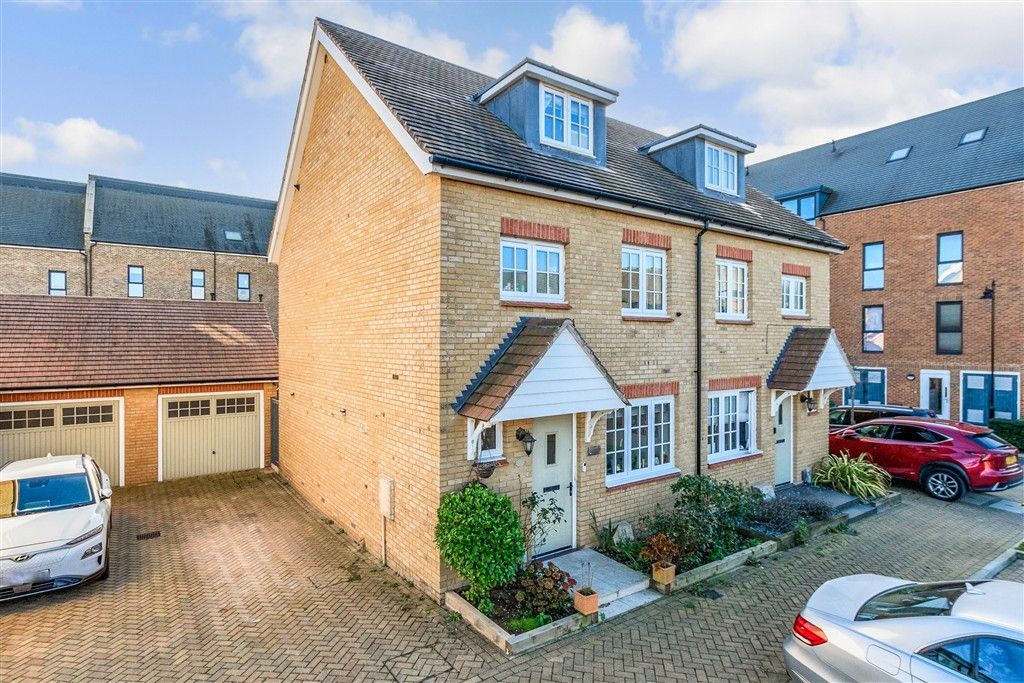 Property photo 1 of 9 External (Web)