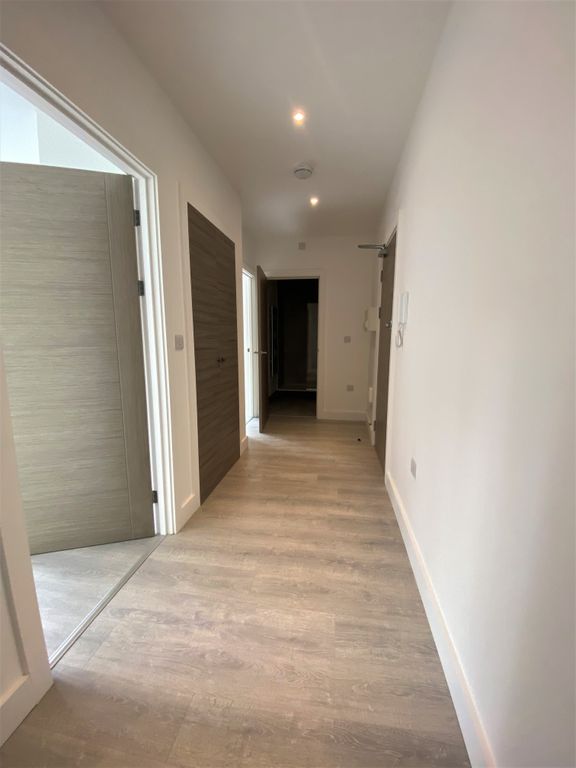 Property photo 3 of 6 Hallway