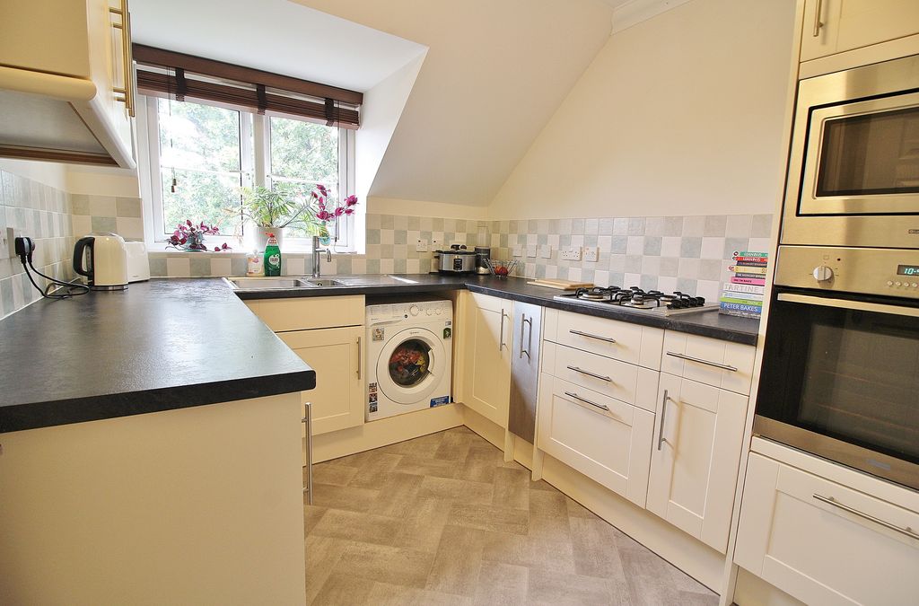 Property photo 3 of 13