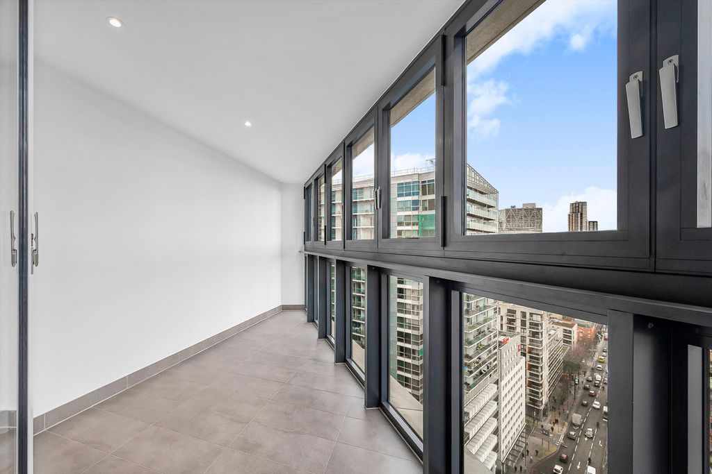 Property photo 3 of 12 Image