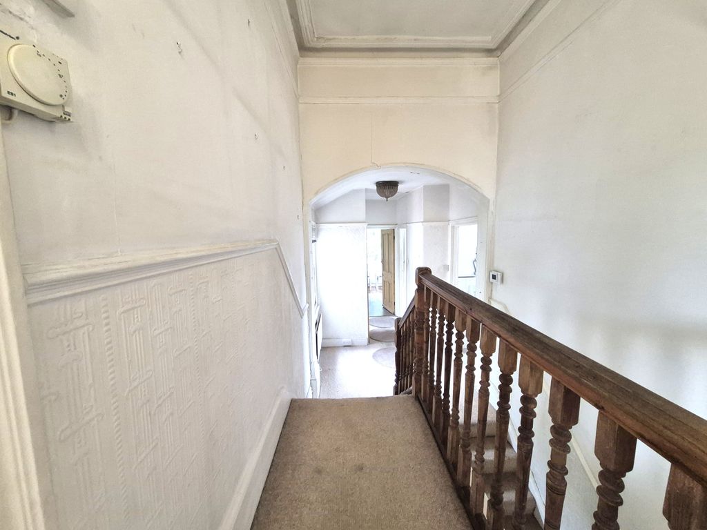 Property photo 2 of 20 Gallery
